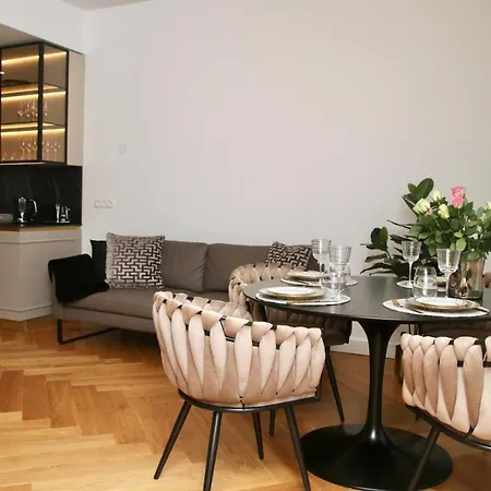Apartment Ambassador