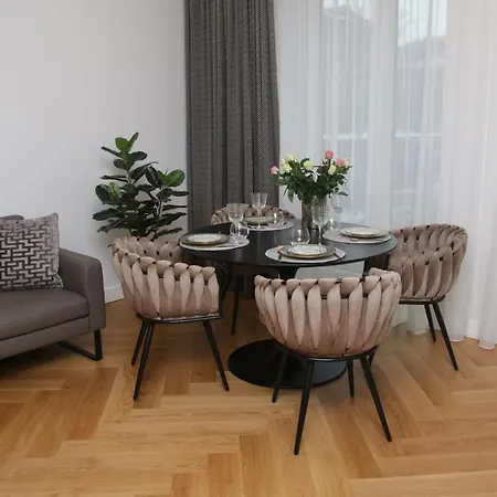 Daire Ambassador Tallinn