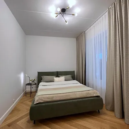 Apartment Ambassador *