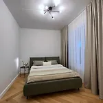 Apartment Ambassador *